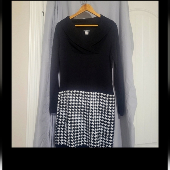 Sweater Dress - Picture 1 of 7